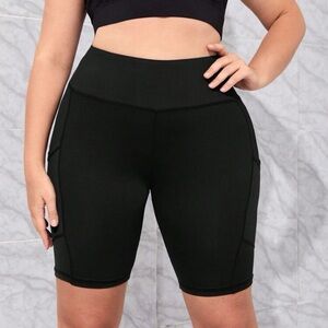 Black biker shorts with phone pocket